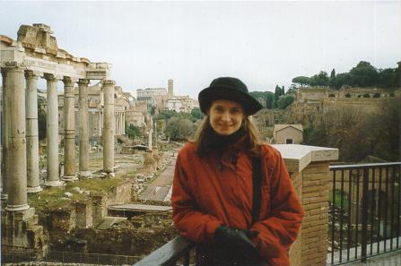 Sis, in front of ruins
